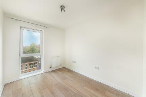Domus Court 48 - bed3.jpg