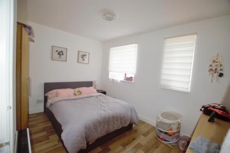 Bedroom_inPixio.jpg