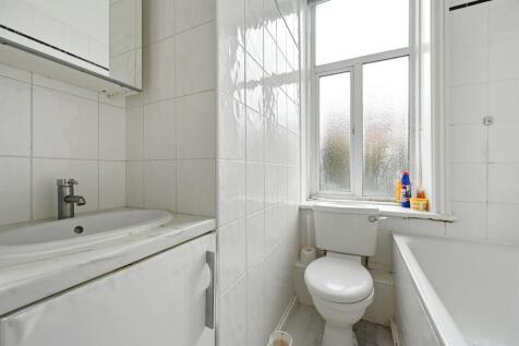 LR - 2 Carlton Mansions - BathroomA3 (1).jpg