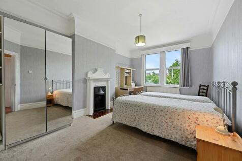 RE - 63 Craven Avenue - BedroomB3 (1).jpg