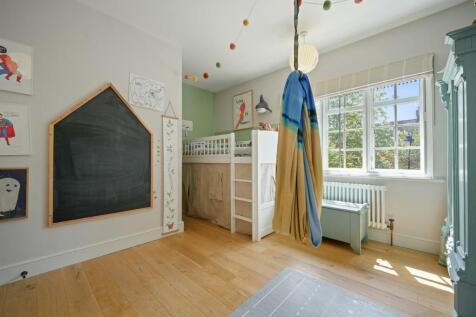 CCRE- 76 Brentham Way Bedroom A 3 (1).jpg