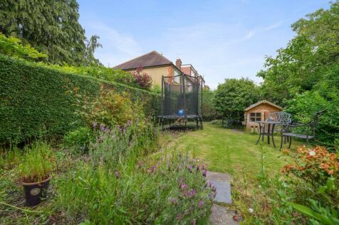 CCRE- 76 Brentham Way Garden3 (1).jpg