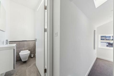 187a Merton Road, SW19 1EE-7.jpg