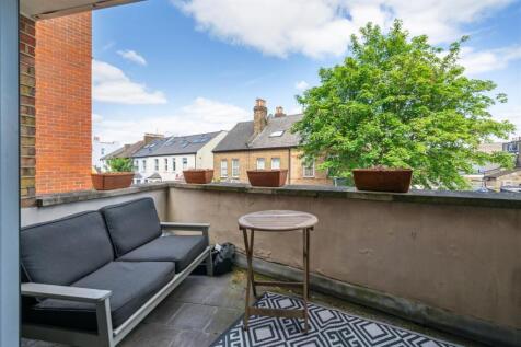 Flat 1, 191 Hartfield Road SW19 balcony.jpg