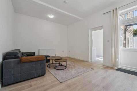 240b Merton Road, Wimbledon reception 1b.jpg