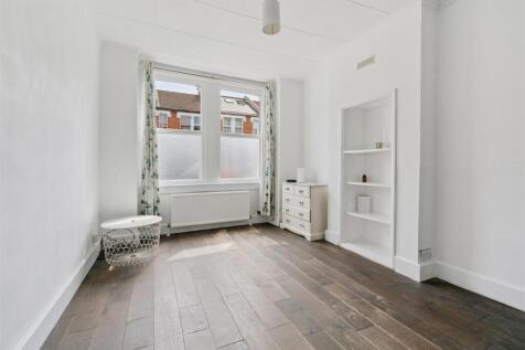34 Haydons Road Reception 1.jpg