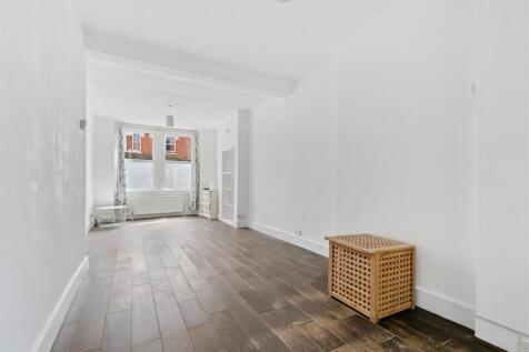 34 Haydons Road Reception 3.jpg