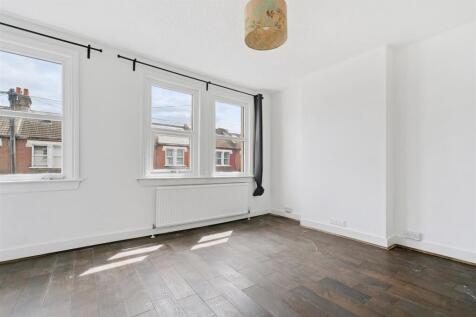 34 Haydons Road Bedroom 3.jpg