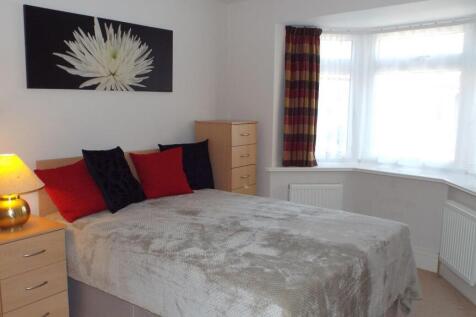 8. Bedroom.JPG