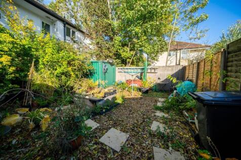 8 Windsor Avenue, Colliers Wood, SW19 2RR-EXT.jpeg