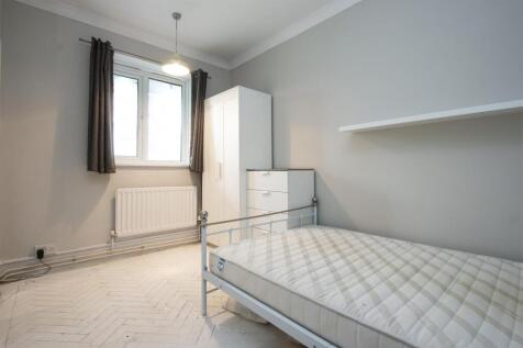 78 St Johns Drive, Garratt Lane 001.jpg