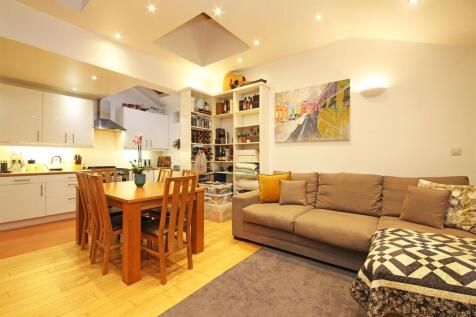 64 Merton Road SW19 reception 2.jpg