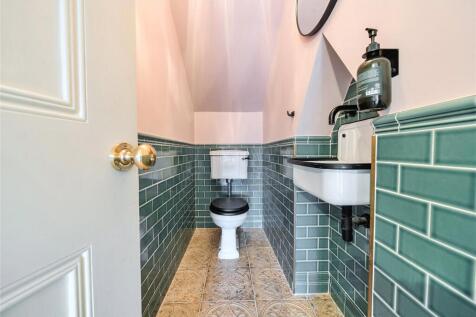 Principal Cloakroom