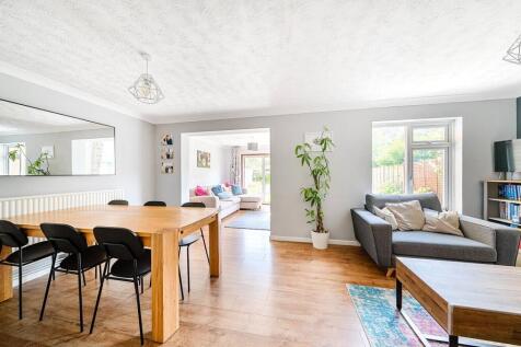 Dining/Family Room