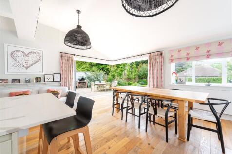 Kitchen/Dining/Fam