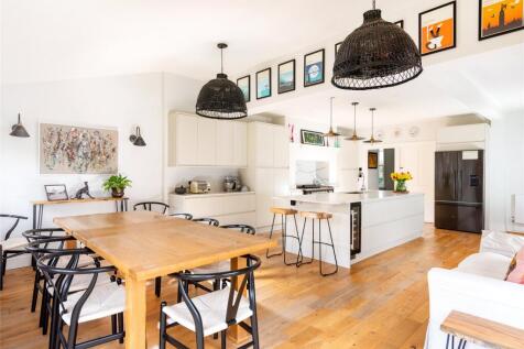 Kitchen/Dining/Fam