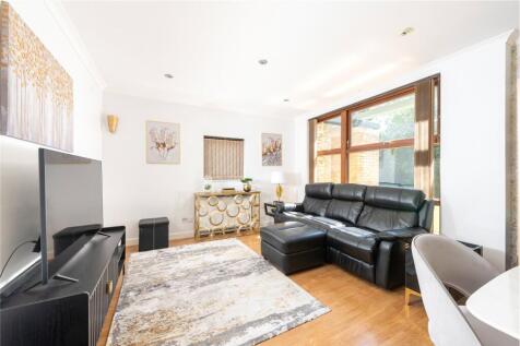 Sitting/Dining Room