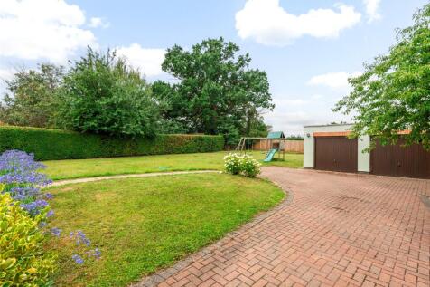 Driveway/Garaging