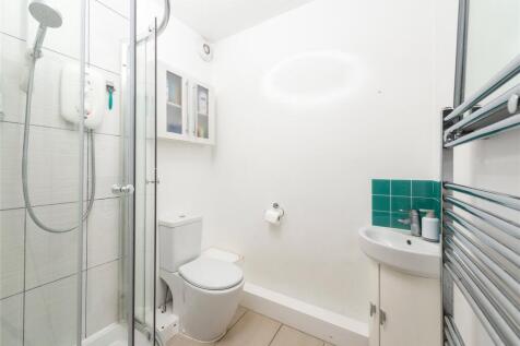 Gr Flr Shower Room