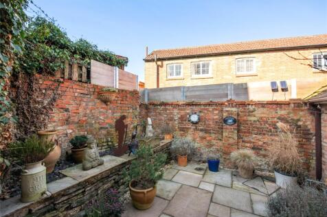 Rear Courtyard