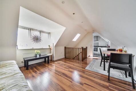 Sitting/Dining Room