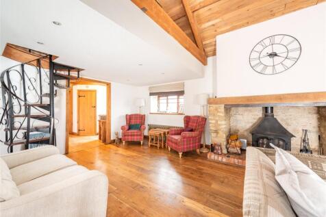 Sitting/Dining Room