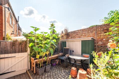 Courtyard Garden