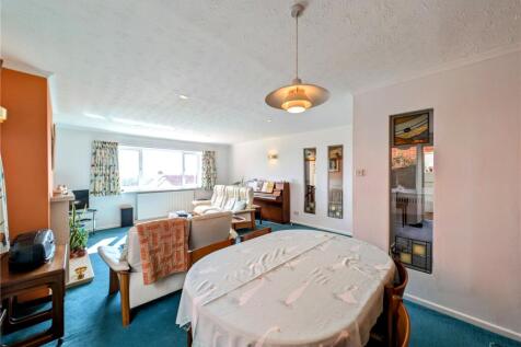 Dining Lounge