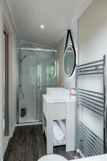 Kahlo_ensuite.jpg