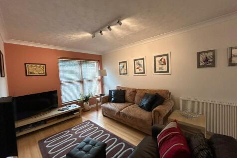 new lounge 3.jpg