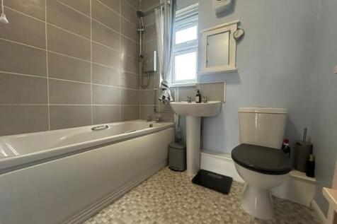 New bathroom.jpg