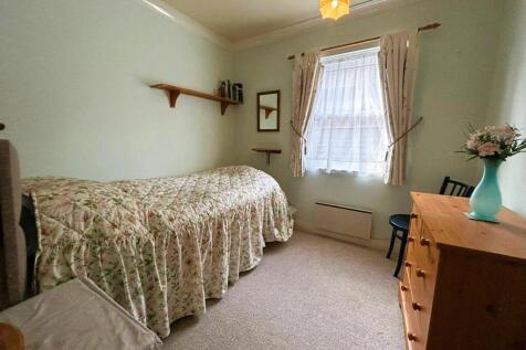 bedroom.jpg