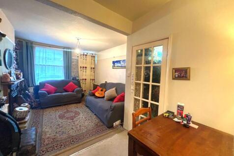 New Lounge 1.jpg