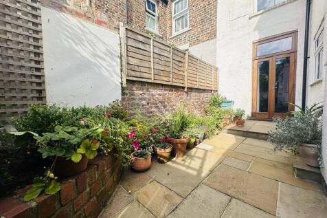 Garden 2.jpeg