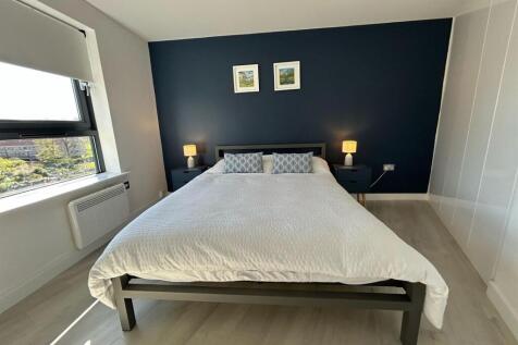 New Bedroom 2.jpg