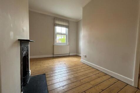 New Bedroom 1.jpg