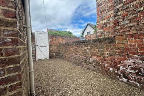 Rear Courtyard 1.jpg