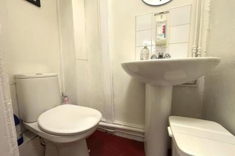 toilet 2.jpeg