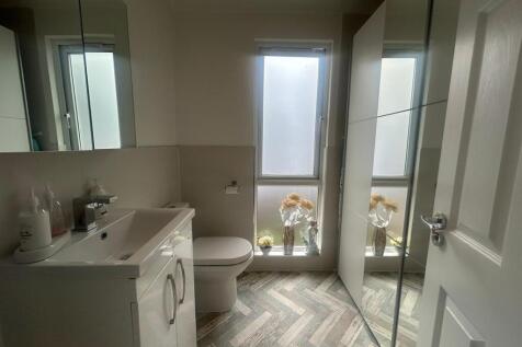 New bathroom.jpg