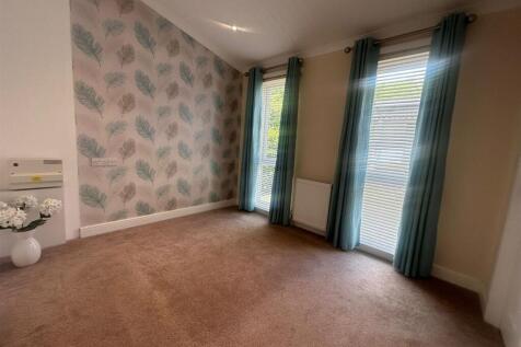 New Bedroom 1.jpg
