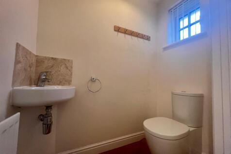 9 Hurns Way 5.jpg
