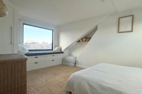 Loft Room.jpg