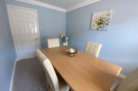 Dining room.jpg