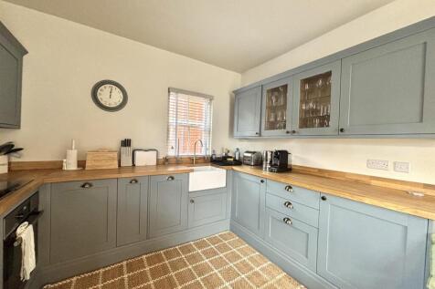 kitchen stp3.jpg