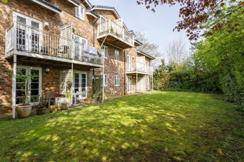 Apt_5_Beverley_House_5.jpg