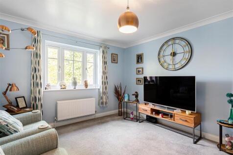 Apt_5_Beverley_House_11.jpg