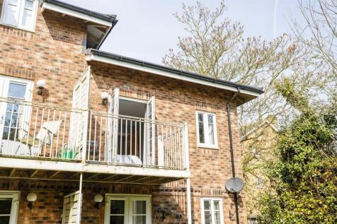 Apt_5_Beverley_House_6.jpg