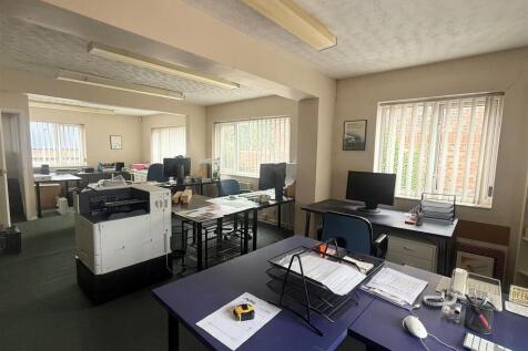 Office 1.jpg
