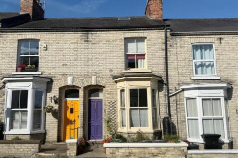 New front of house photo 1.jpg