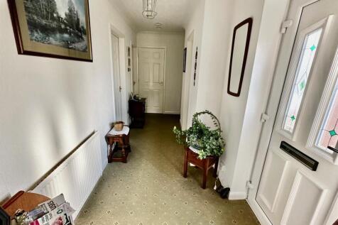 Hallway.jpg